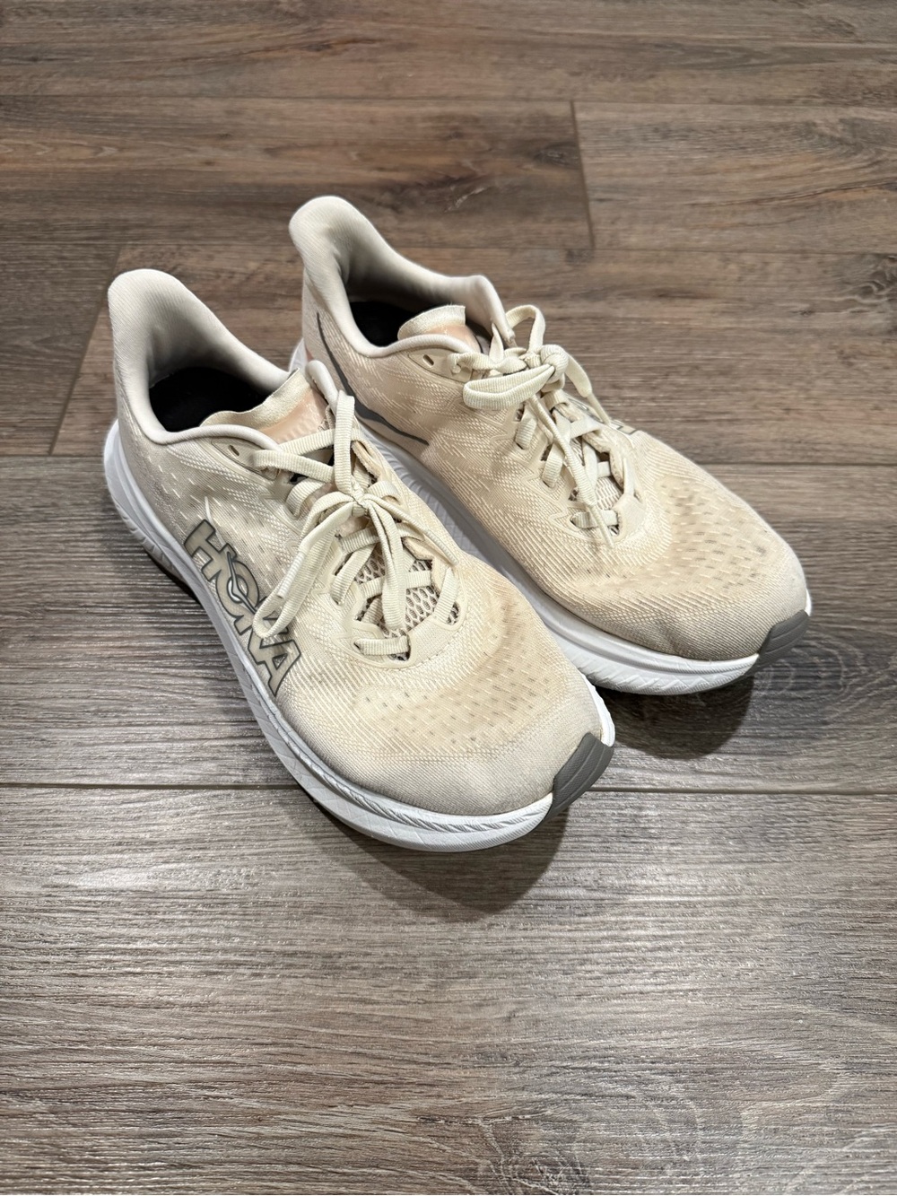 Hoka Women’s Mach 6 Running Shoes - Oat Milk Barley, 9.5B